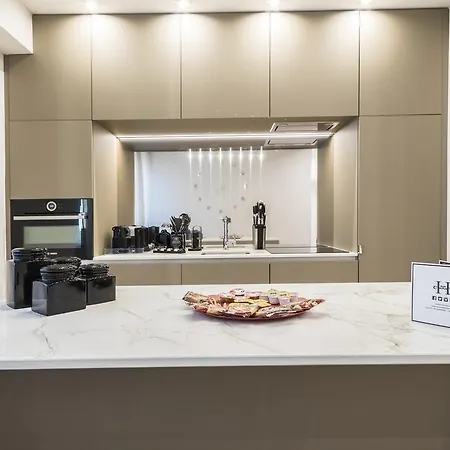 Hemeras Boutique Homes - Super Luxury Apartment